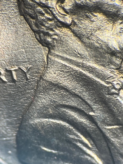 Lincoln-Cents-1985---Pillar-Background?